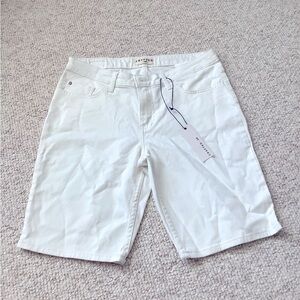 NWT Lee White Cream Bermuda Stretch Denim Shorts 10
